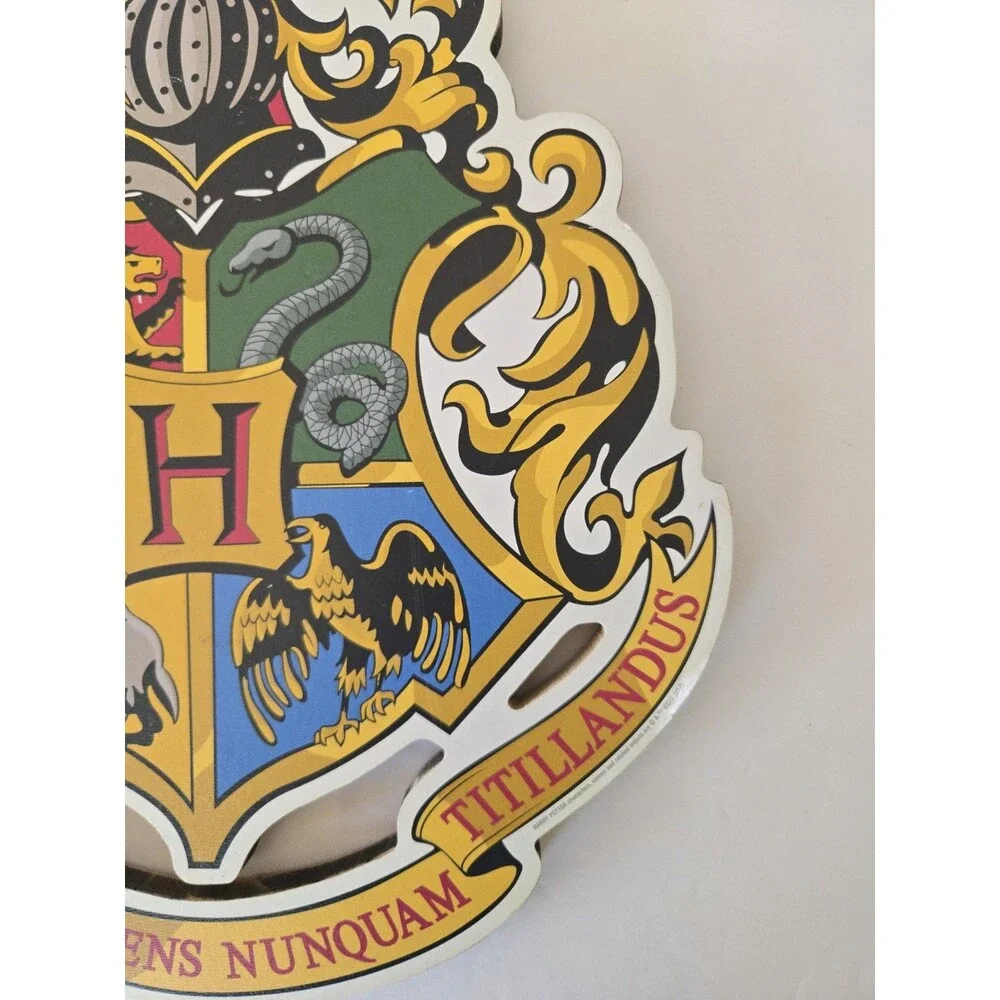 Silver Buffalo Harry Potter Hogwarts Crest Wall Sign Fantasy Decor 2017 10